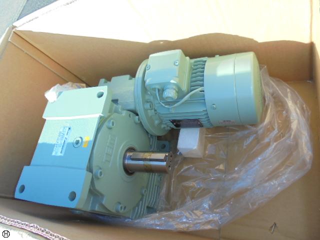 椿本チエイン EWN100B200L-LR075SB 減速機