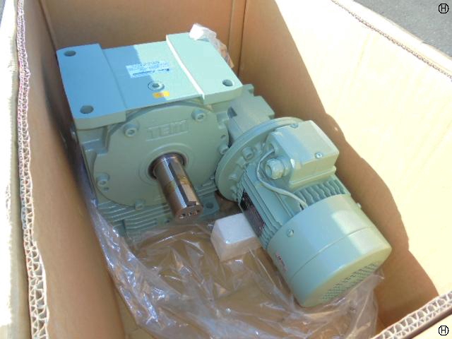 椿本チエイン EWN100B200L-LR075SB 減速機