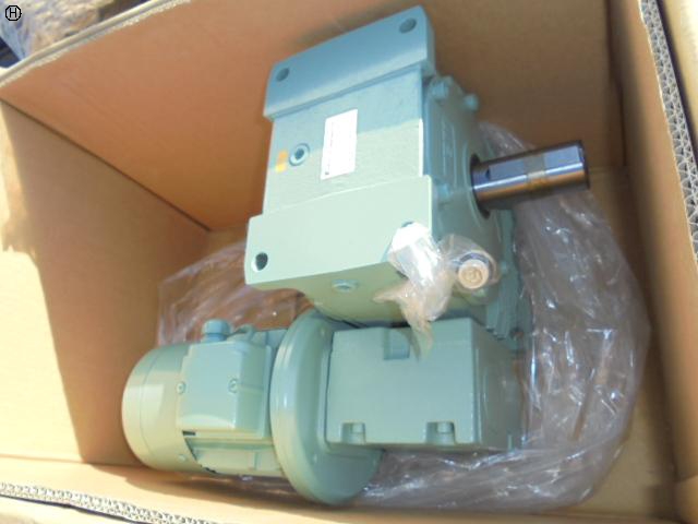 椿本チエイン EWN100B200L-LR075SB 減速機