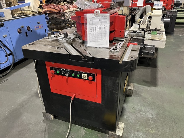 アマダ CSHW220 コーナーシャー