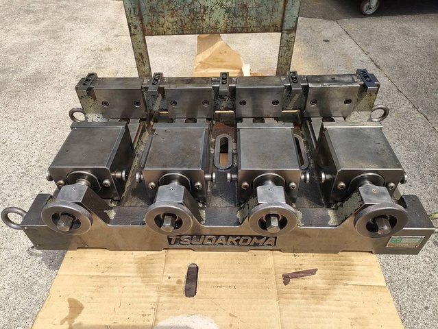 津田駒工業 VM-100 並列バイス
