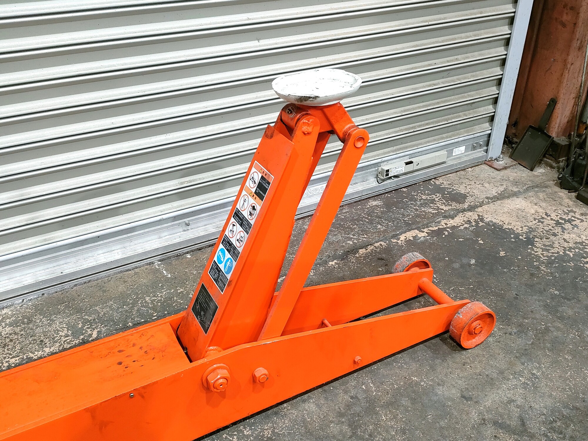 ガレージジャッキ　バンザイ　M-300M　中古【店頭引取限定】【寄楽屋 きらくや 成田本店】 BANZAI M-300M ガレージジャッキ 3t【個人宅配送不可】新品