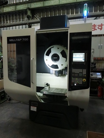 DMG森精機 MILLTAP700 タッピングセンター