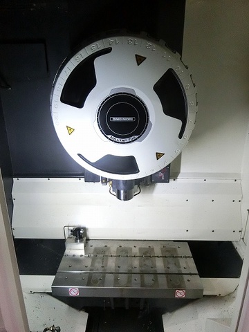 DMG森精機 MILLTAP700 タッピングセンター