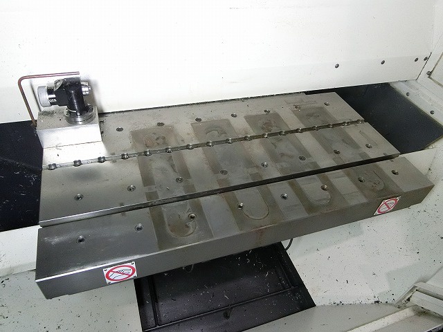 DMG森精機 MILLTAP700 タッピングセンター