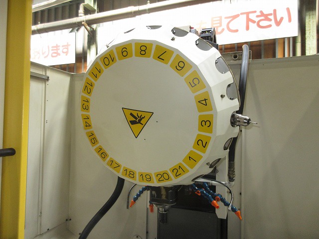ファナック α-T21iEL ロボドリル