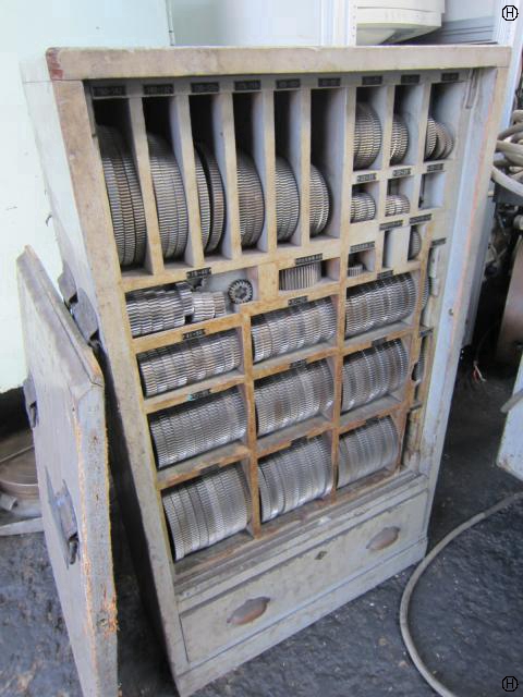 浜井産業 H102C ホブ盤