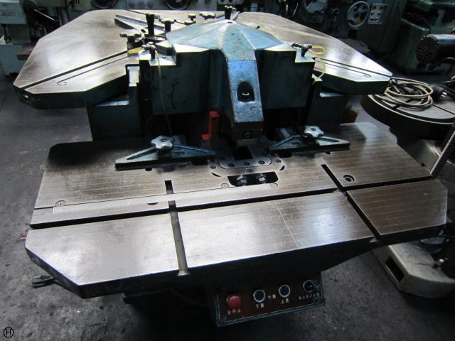 アマダ CSW-220 コーナーシャー