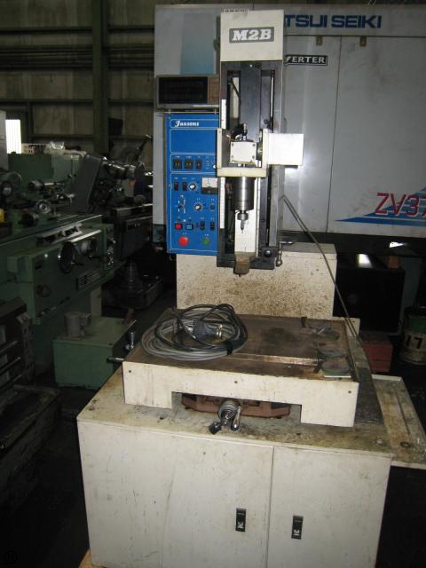 ジャクソンズ M2B 細穴加工機
