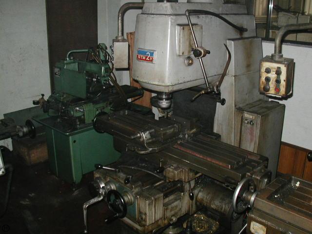 豊和産業 STM-2V ヒザ型立フライス
