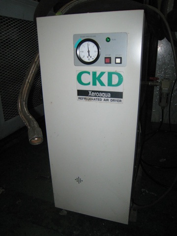 アネスト岩田 CLP75EF-14 7.5kwコンプレッサー