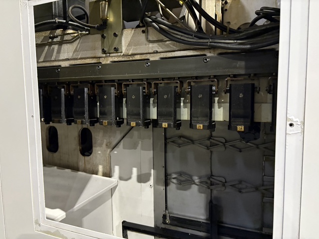 オークマ MB-46VAE 立マシニング(BT40)