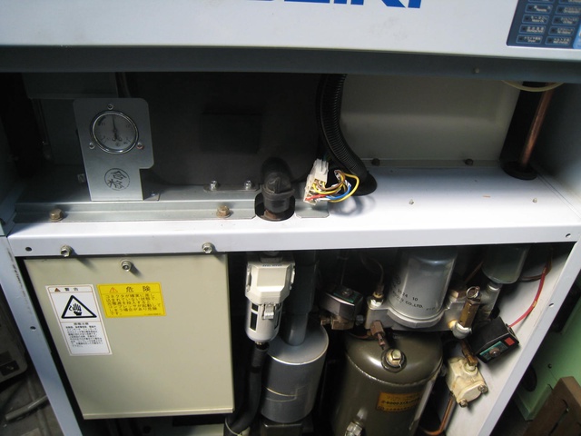 三井精機工業 ESCAL46R 3.7kwコンプレッサー