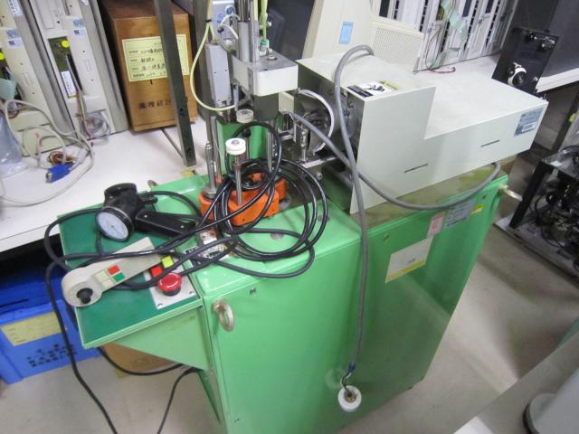 日特エンジニアリング L10-010 巻線機