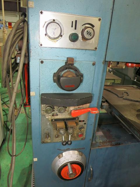 アマダ VA-400 コンターマシン