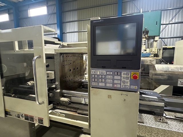東芝機械 EC100-NⅡ 100T射出成形機