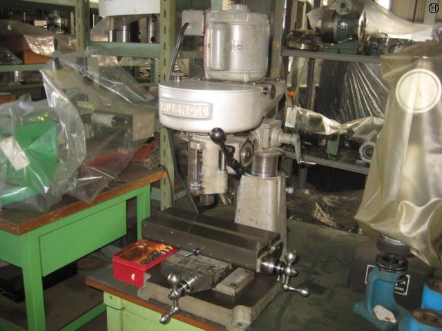 RUSNOK MODEL 80 卓上フライス