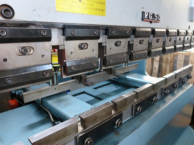 アマダ RG-50 2.0m油圧プレスブレーキ