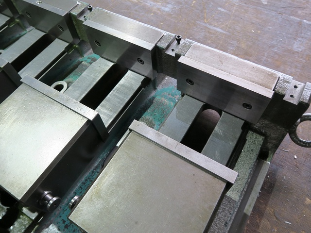 津田駒工業 VM-150 4連バイス
