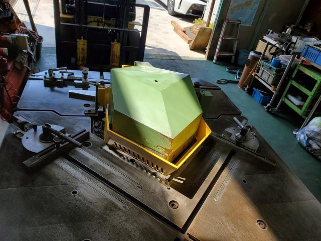 タケダ機械 TCN-253 コーナーシャー