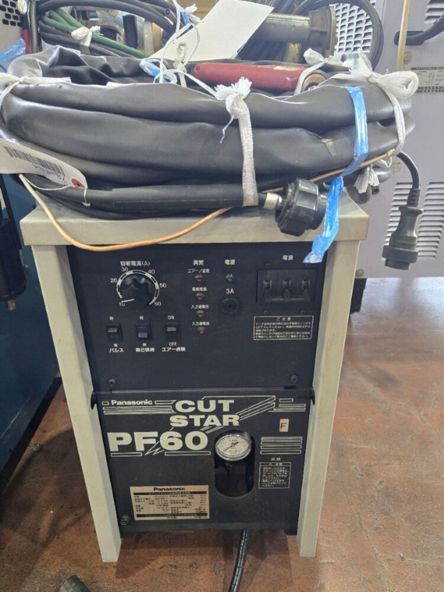 【東京都来店引取限定品】 Panasonic パナソニック YP-060PF1 エアープラズマ切断機 カットスター ジャンク品 ∩ 74C9B-1 パナソニック YP-060PF1 | 切断機 ６０A エアープラズマ