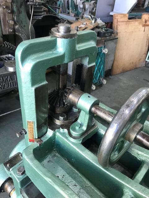 鳥生鉄工所 裁断機