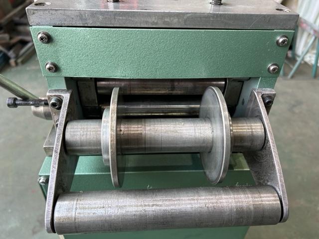 双葉電子工業 UR-150 レベラー