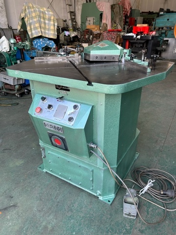 アマダ CS-220 コーナーシャー