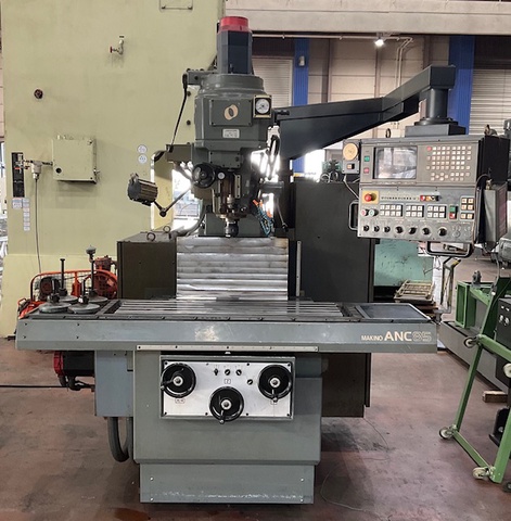 牧野フライス製作所 AV3NC-85 NC立フライス