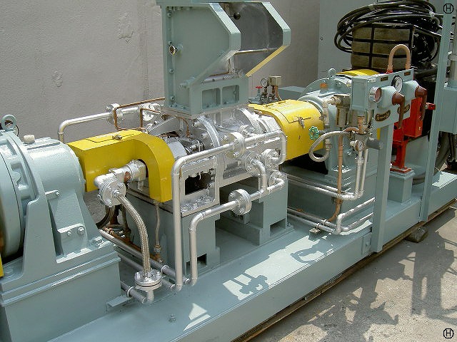 日本ロール製造 ドロップドアー式 インテンシブミキサー