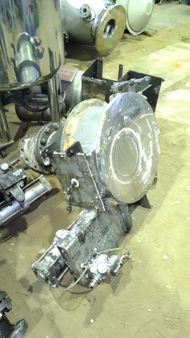 大川原製作所 RMN-400VD-SR リボコーン(円錐型リボン混合真空乾燥機)