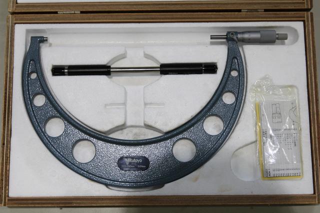 ミツトヨ 225-250mm 外側マイクロメーター