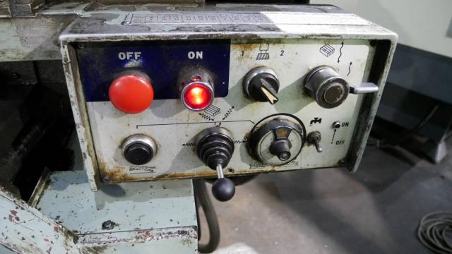 春日製作所 V2 ラム型立フライス