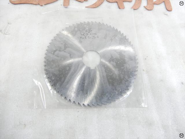岡崎精工 125×1,5×25.4TEETH68 コバルト鋼 メタルスリッティングソー