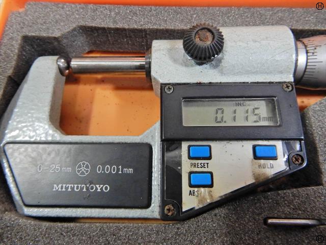 ミツトヨ 0-25mm 0.001mm デジタル外側マイクロメーター