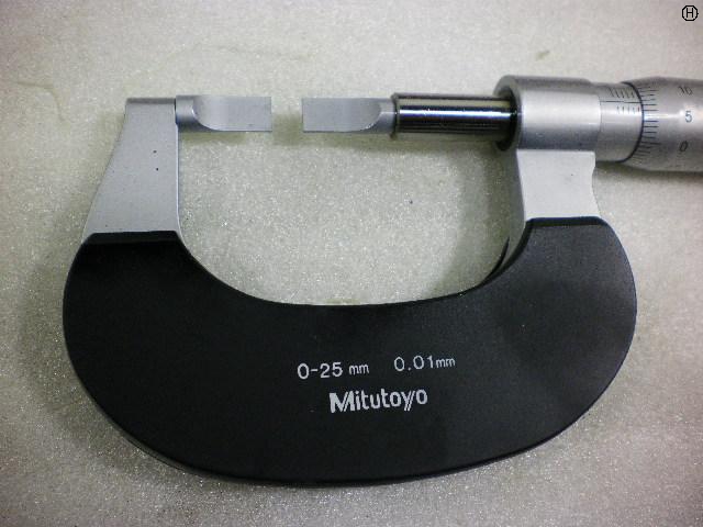 ミツトヨ 0～25mm 直進式ブレードマイクロメーター