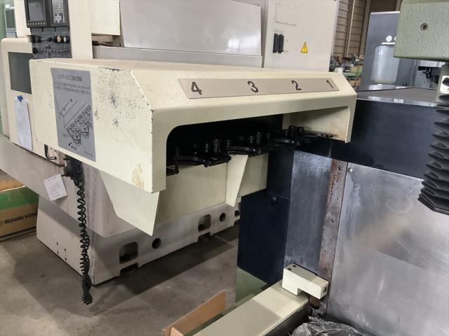 牧野フライス製作所 EDNC-43A4-MA 形彫放電加工機