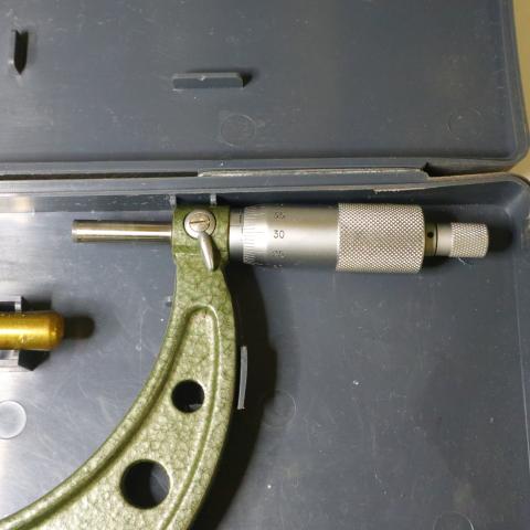 ミツトヨ 100～125mm 0.01mm 外側マイクロメーター