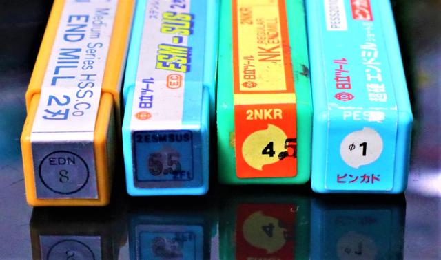 日立ツール 4個 未使用 エンドミル