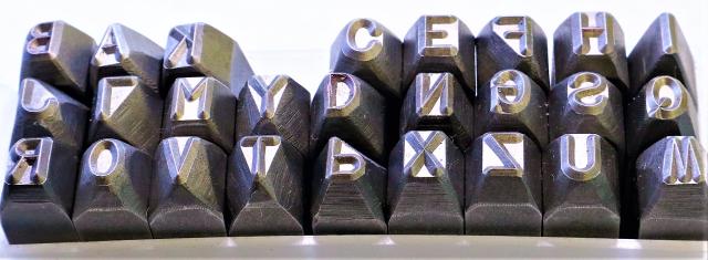 尼崎彫刻工業 7mm A-Z 刻印セット