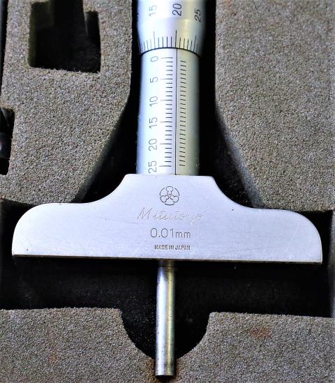 ミツトヨ 0-25mm 0.01mm デプスマイクロメーター
