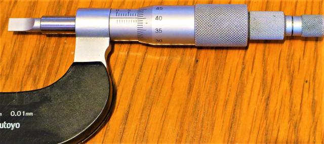 ミツトヨ 0-25mm 0.01mm ブレードマイクロメーター