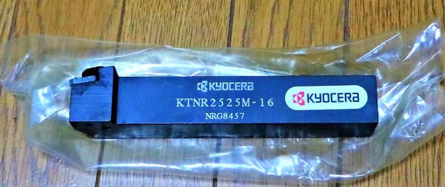 京セラ KTNR2525M-16 未使用 外径ねじ切りホルダー