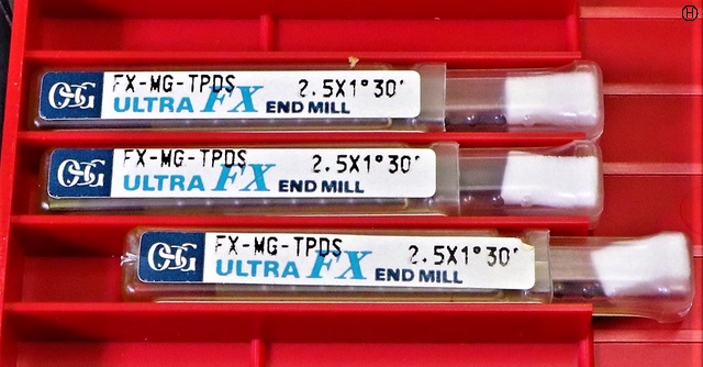 OSG 2.5×1°30 3個 未使用 エンドミル