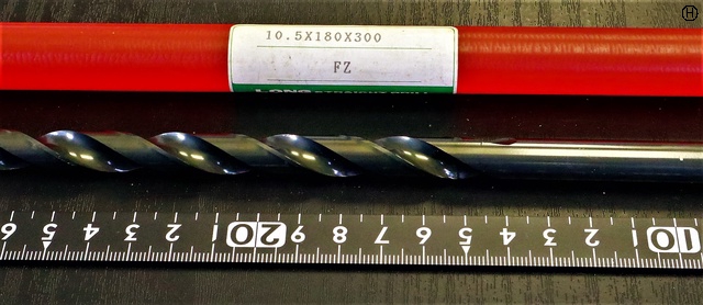 KOBELCO 10.5×180×300 未使用 ツイストドリル