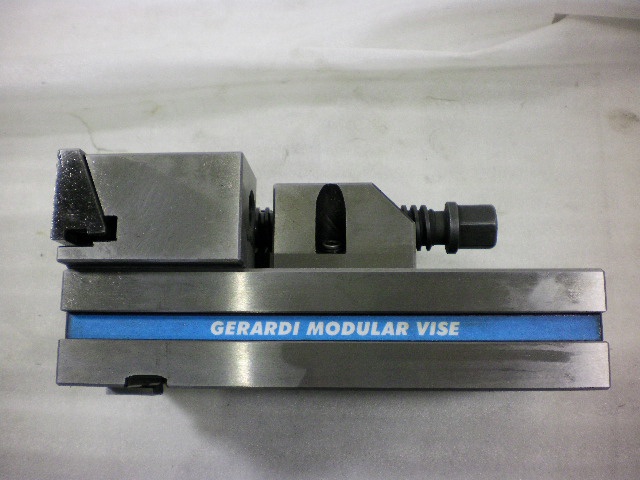 GERARDI GR102-3 可動口金付モジュラーバイス