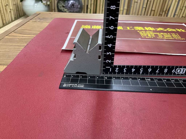 ニコン 60×45×42mm Vブロック