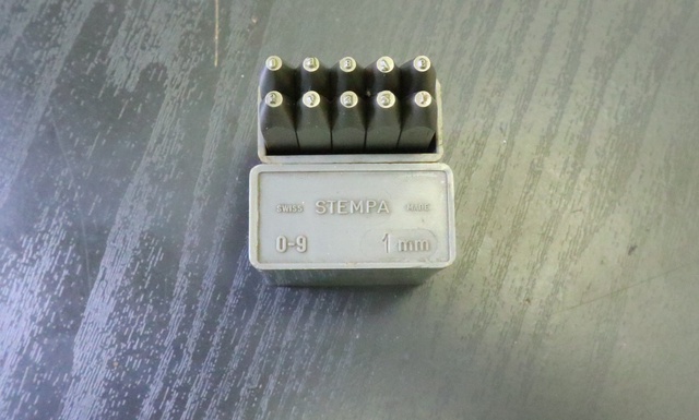 STEMPA 0-9 1mm 刻印セット