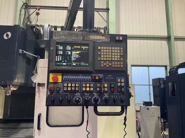 牧野フライス製作所 GF8 立マシニング(BT50)