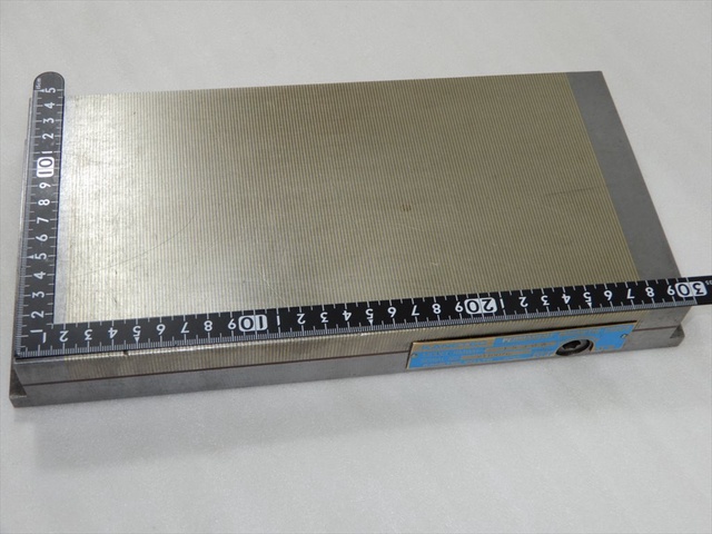 カネツー RMWH-1530A 永磁チャック(マイクロピッチ)